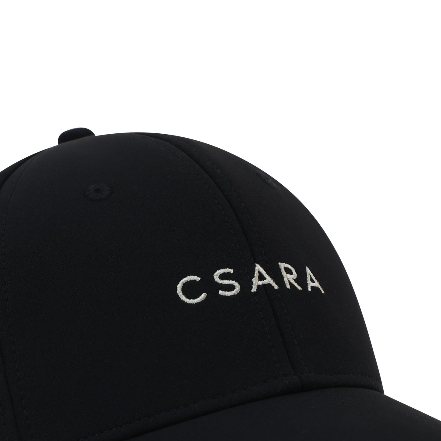 Women's golf cap with embroidery and magnetic ball marker