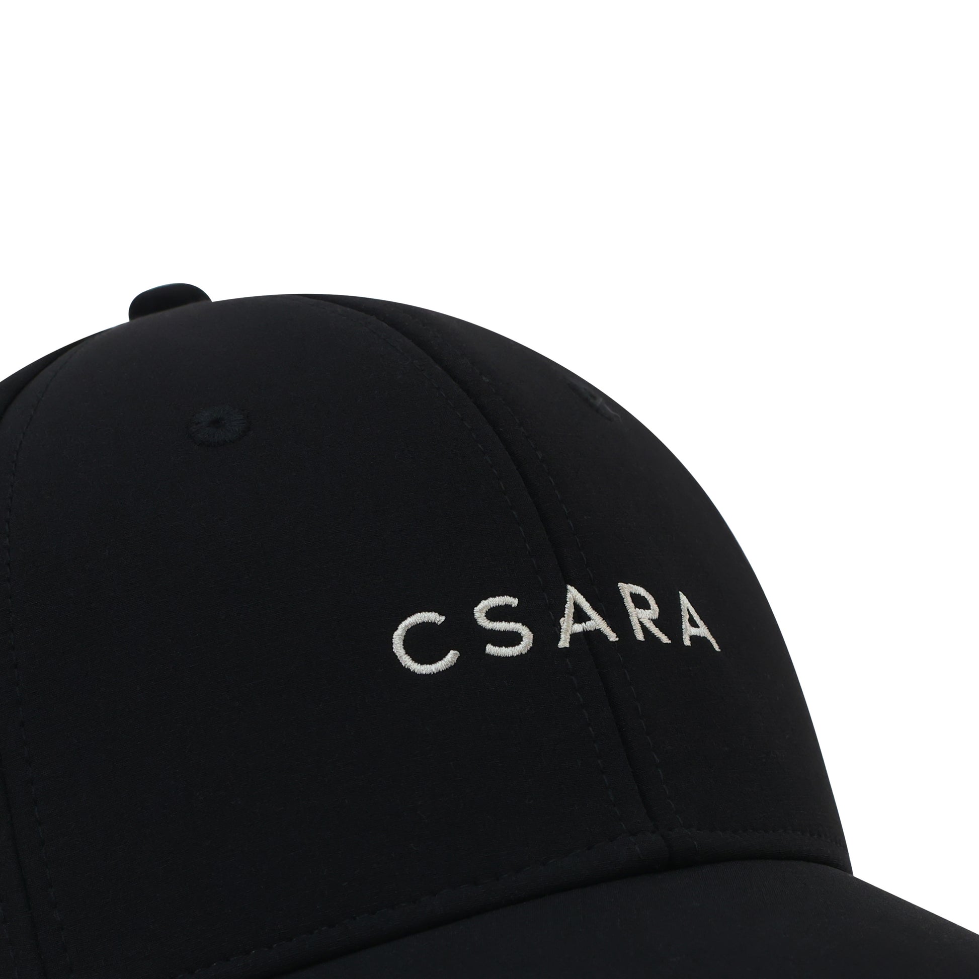 Women's golf cap with embroidery and magnetic ball marker